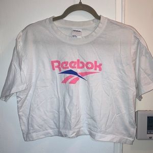 Reebok Classic white cropped tee Size Small